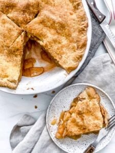 cropped-Easy-Vegan-Apple-Pie-Plant-Based-on-a-Budget-11-1.jpg