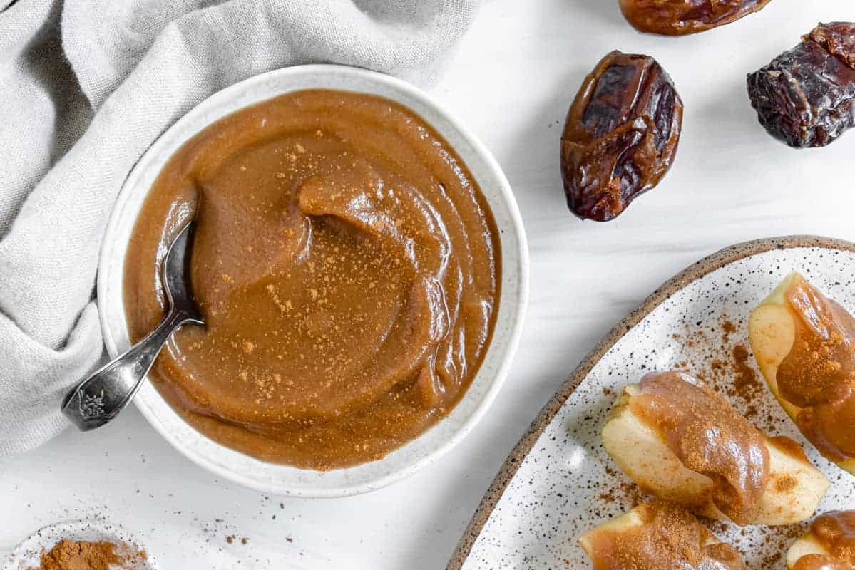 4-Ingredient Vegan Date Caramel Sauce (sweetened with dates and maple syrup)