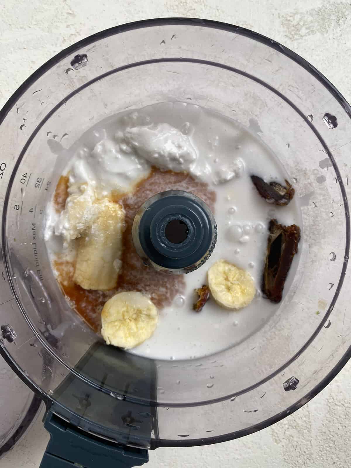 process of all Vegan Banana Cream Pie ingredients in a blender prior to blending