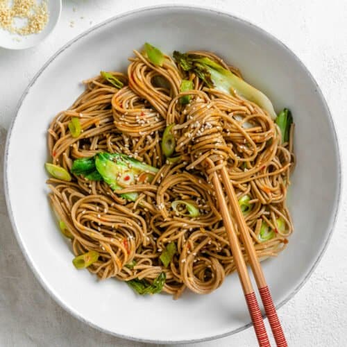 20 Minute Garlic Sesame Soba Noodles - Plant-Based on a Budget