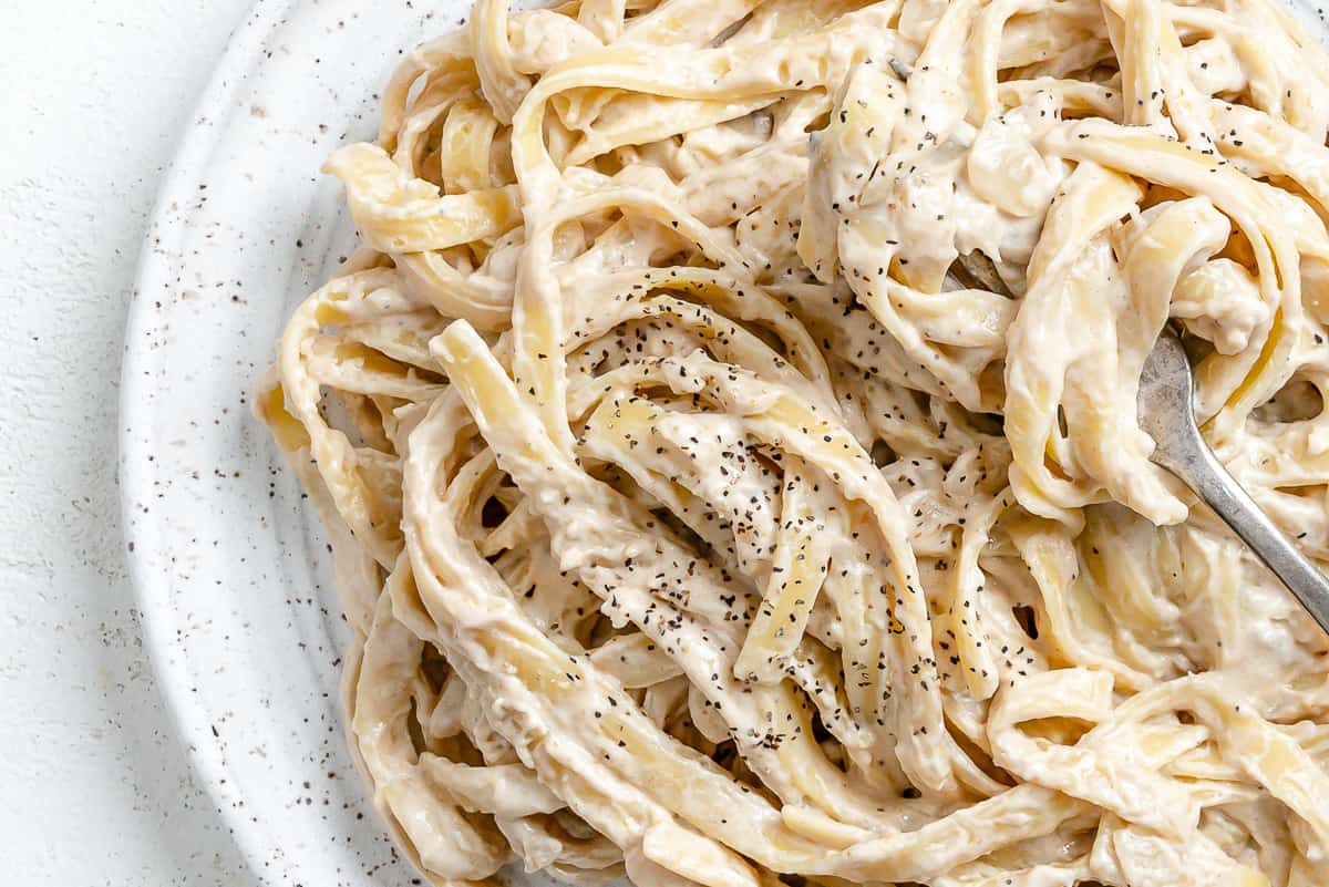 The Best Vegan Fettuccine Alfredo PlantBased on a Budget