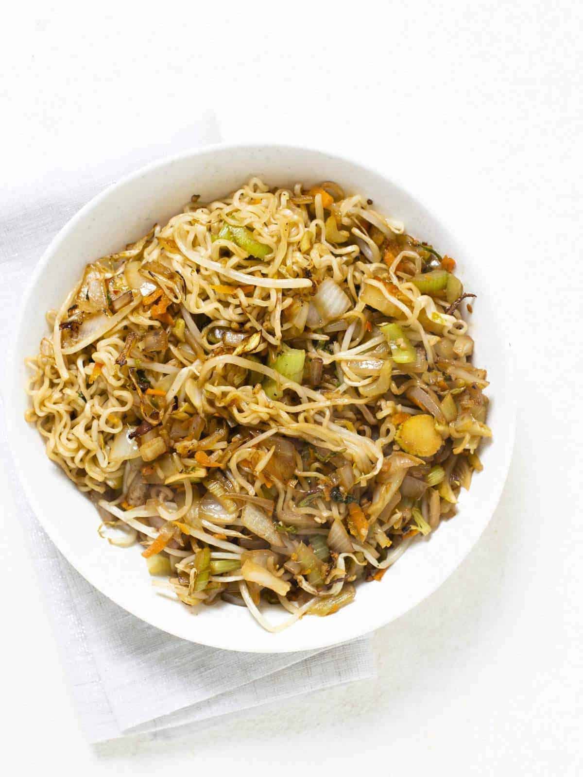 Veggie Chow Mein | Cheap Plant-Based Meal