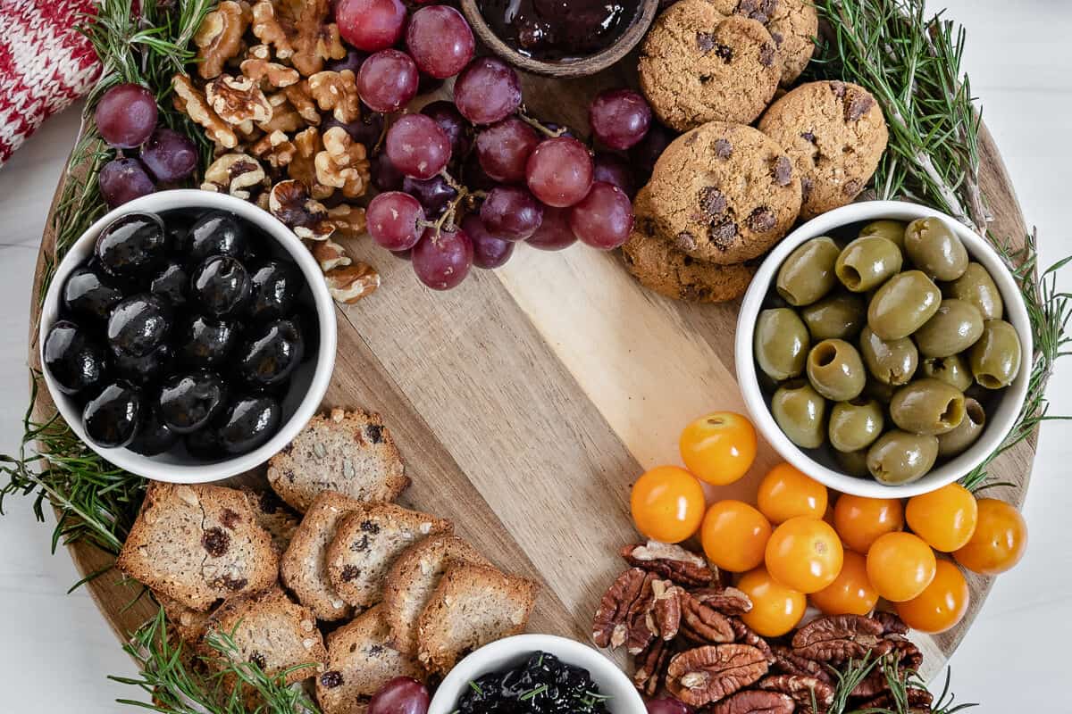 Christmas Wreath Charcuterie Board