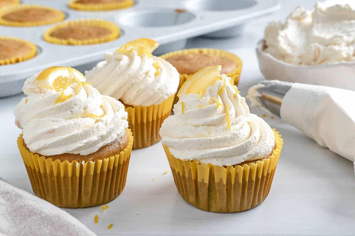 Easy Vegan Lemon Cupcakes