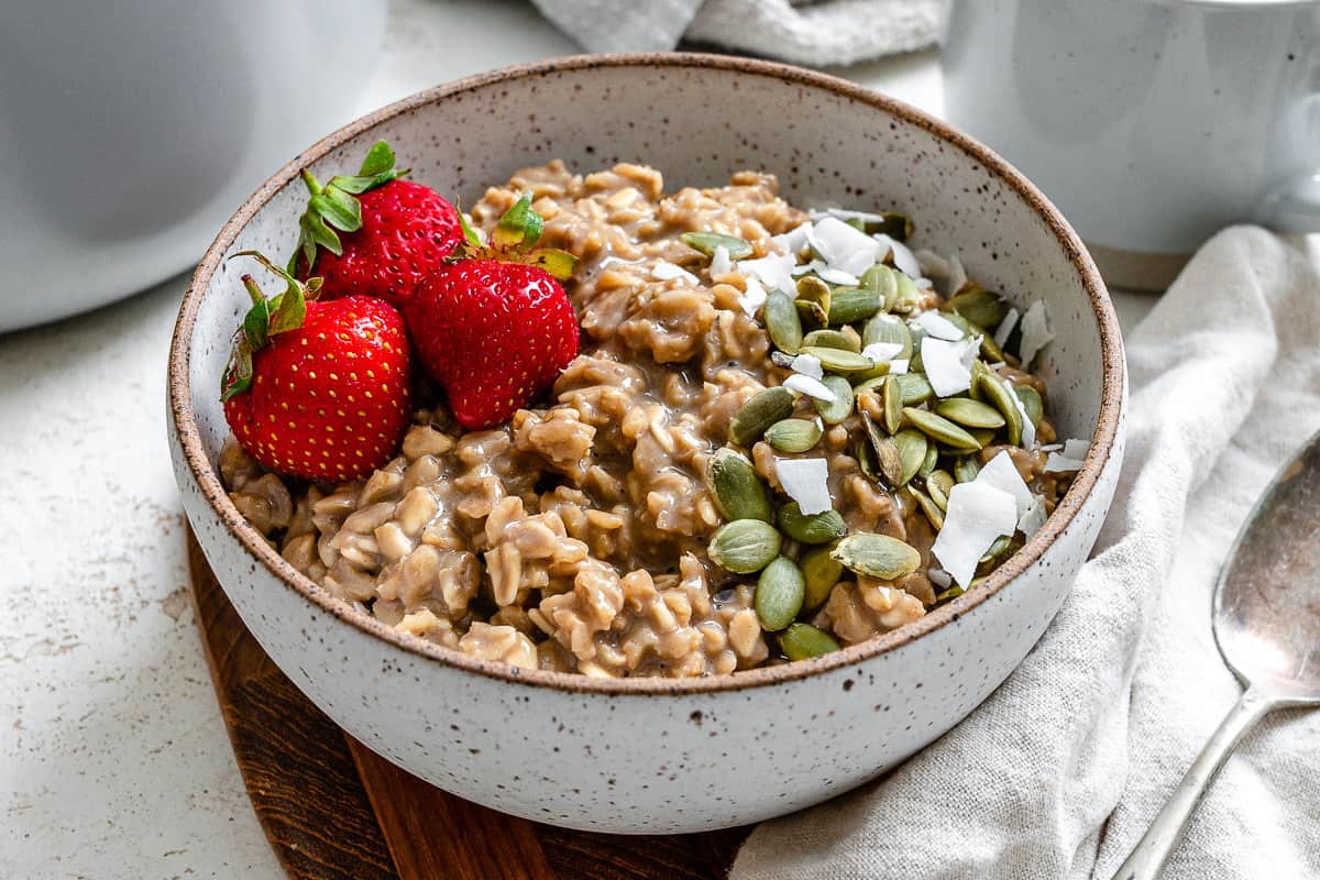 Easy Coffee Oatmeal PlantBased on a Budget