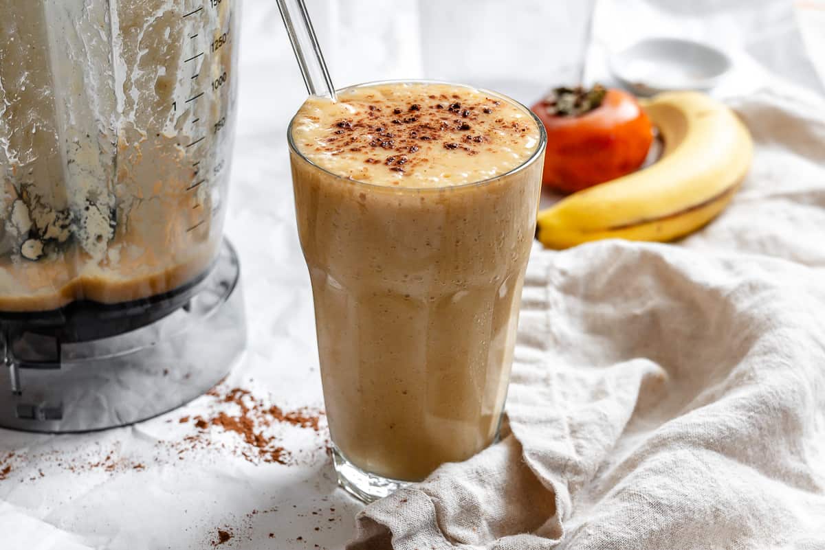completed Spiced Persimmon Smoothie in a glass