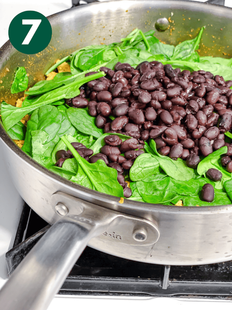 process s،w s،wing greens and beans in pan