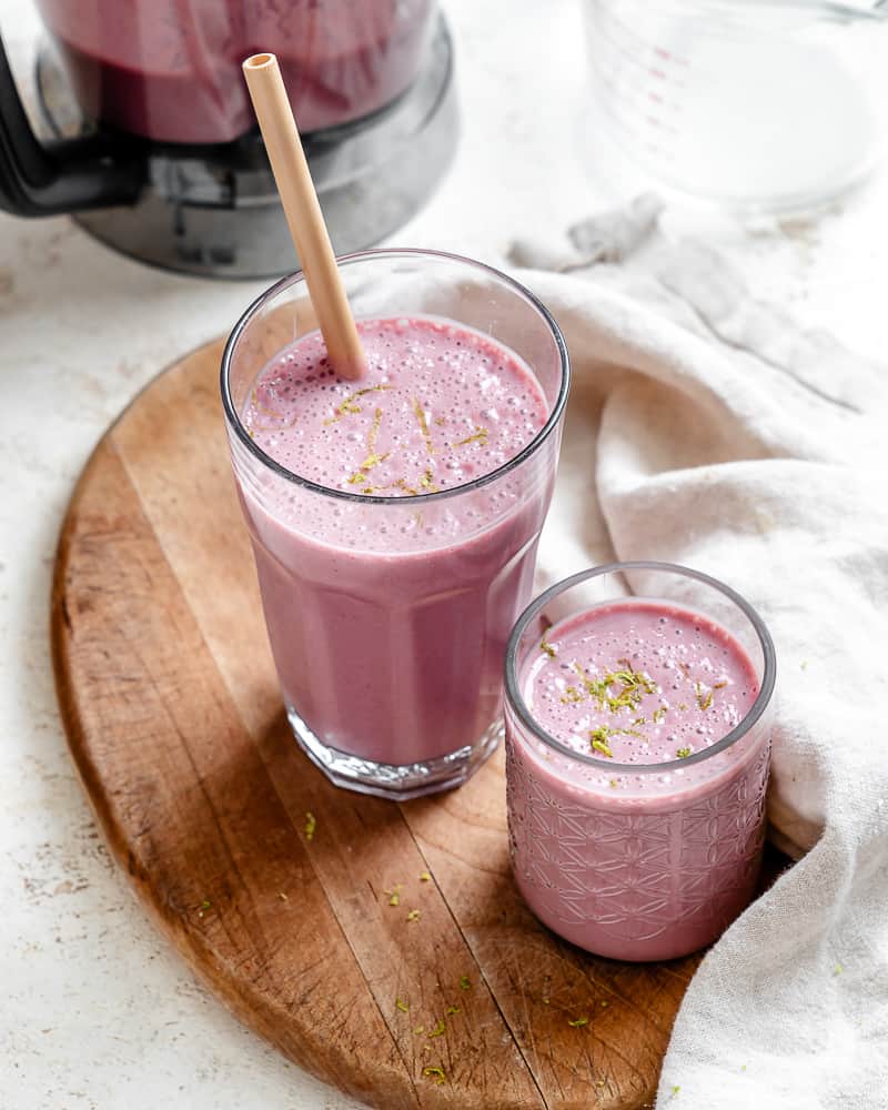 completed Easy Raspberry Smoothie in gl،es