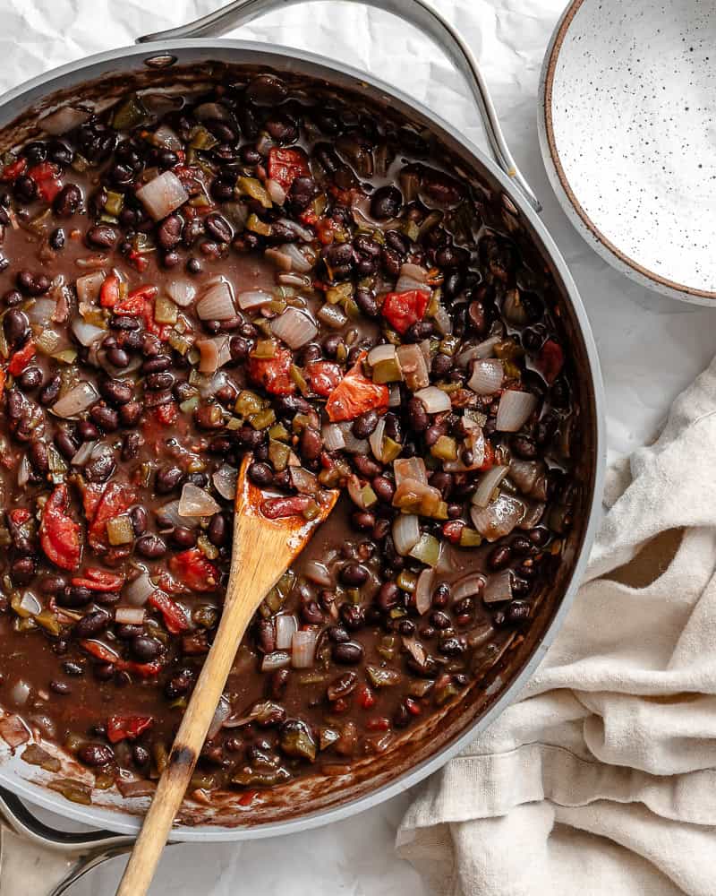 completed black bean chili in pan