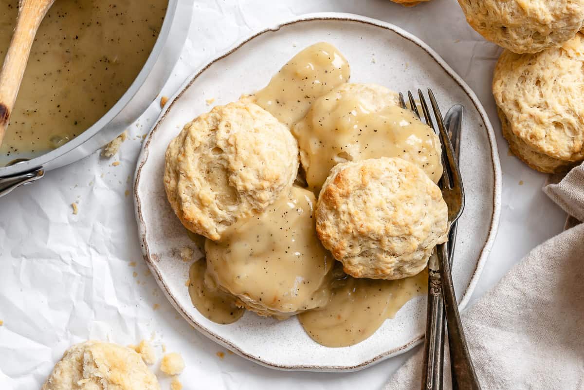 completed Vegan Biscuits and Gravy on a plate