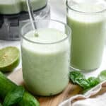 completed Cucumber Smoothie in two cups