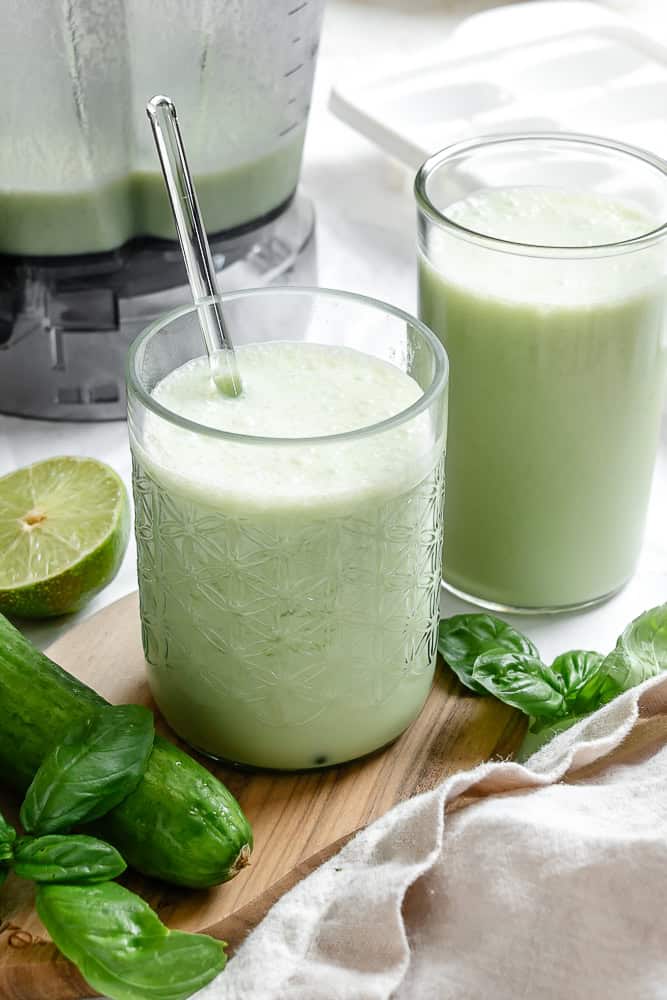 completed Cucumber Smoothie in two cups