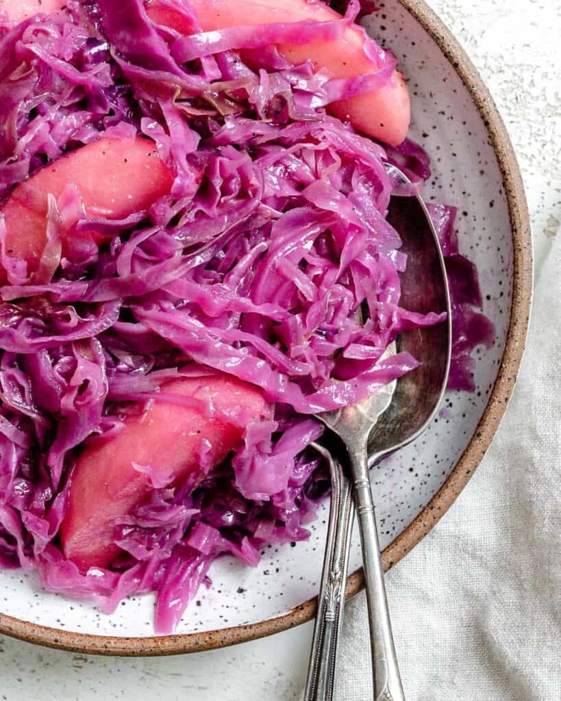 German-Inspired Braised Red Cabbage (Rotkohl) - Plant-Based on a Budget