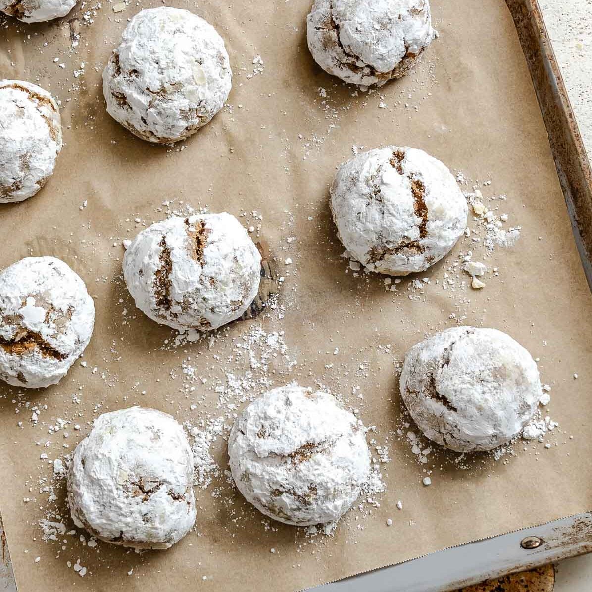 Gingerbread Crinkle Cookies (Eggless!)